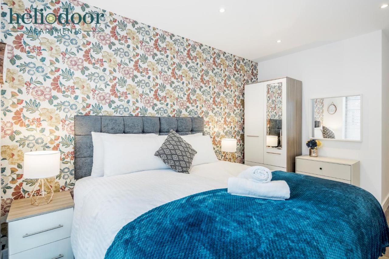 Milton Keynes Apartments, Sleeps Up To 5, Free Parking, Free Wifi & Movies, 7 Mins Drive To Milton Keynes Central Station For Direct Trains To London & The North Ngoại thất bức ảnh