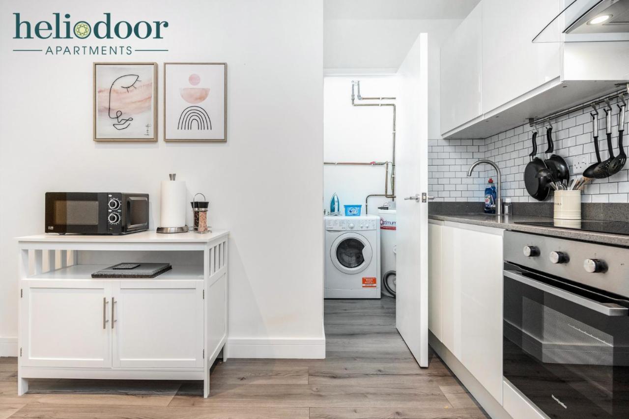 Milton Keynes Apartments, Sleeps Up To 5, Free Parking, Free Wifi & Movies, 7 Mins Drive To Milton Keynes Central Station For Direct Trains To London & The North Ngoại thất bức ảnh