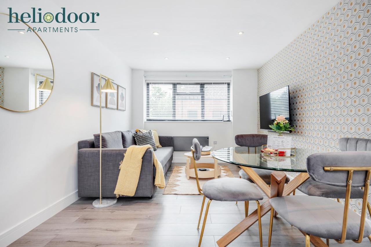 Milton Keynes Apartments, Sleeps Up To 5, Free Parking, Free Wifi & Movies, 7 Mins Drive To Milton Keynes Central Station For Direct Trains To London & The North Ngoại thất bức ảnh