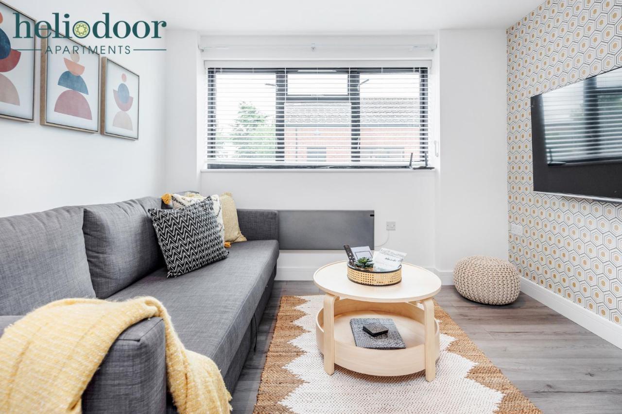 Milton Keynes Apartments, Sleeps Up To 5, Free Parking, Free Wifi & Movies, 7 Mins Drive To Milton Keynes Central Station For Direct Trains To London & The North Ngoại thất bức ảnh