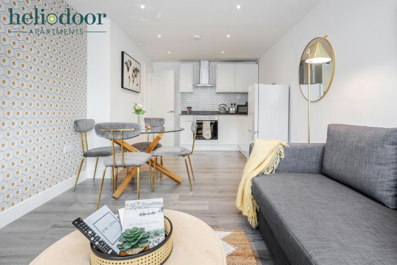 Milton Keynes Apartments, Sleeps Up To 5, Free Parking, Free Wifi & Movies, 7 Mins Drive To Milton Keynes Central Station For Direct Trains To London & The North Ngoại thất bức ảnh