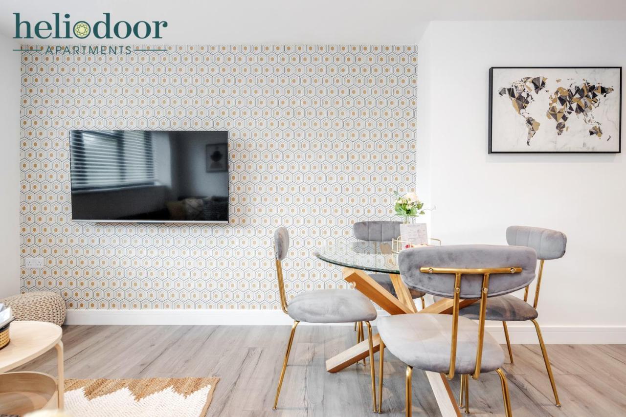 Milton Keynes Apartments, Sleeps Up To 5, Free Parking, Free Wifi & Movies, 7 Mins Drive To Milton Keynes Central Station For Direct Trains To London & The North Ngoại thất bức ảnh
