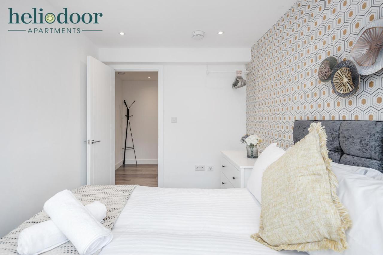 Milton Keynes Apartments, Sleeps Up To 5, Free Parking, Free Wifi & Movies, 7 Mins Drive To Milton Keynes Central Station For Direct Trains To London & The North Ngoại thất bức ảnh